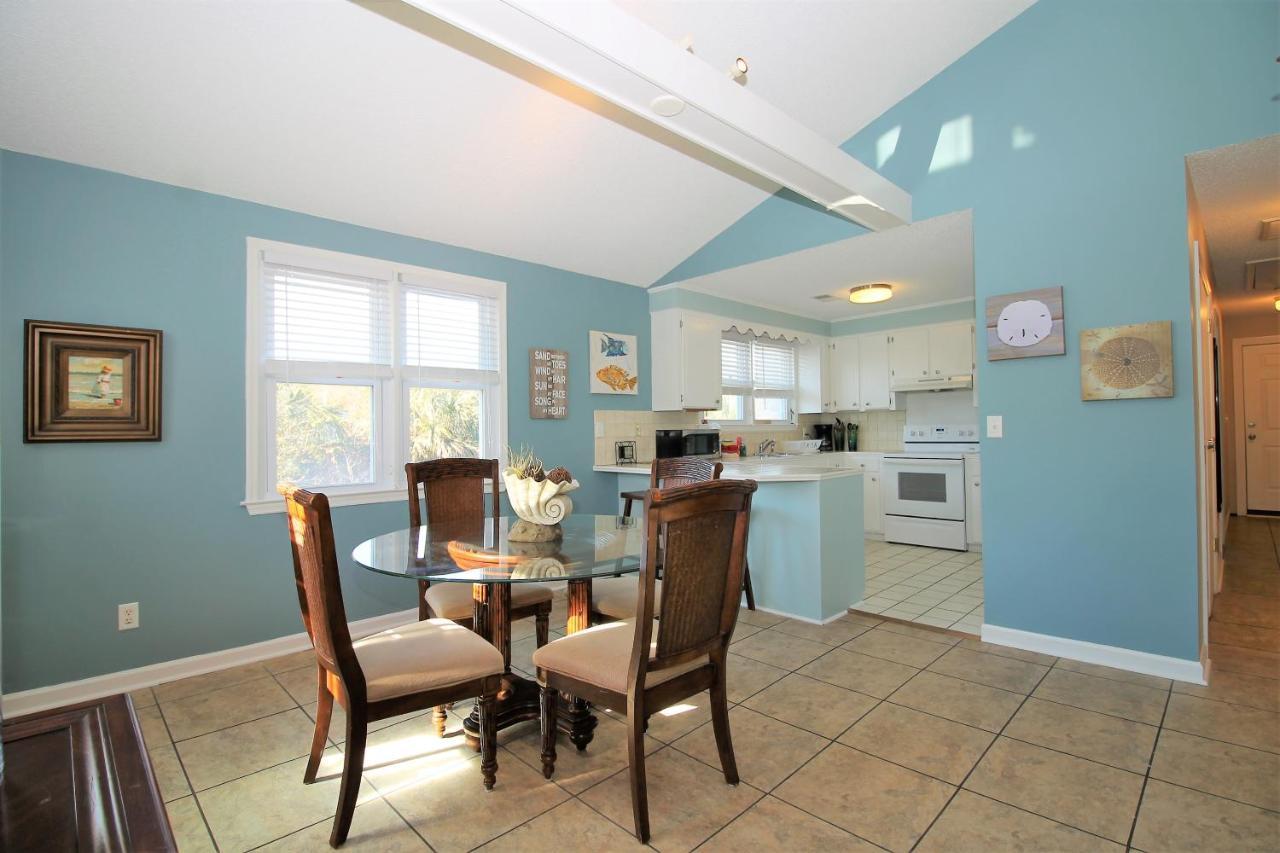 Salty Shack Unit C - Salty Shack - Dog Friendly Home - Across From The Beach - Central Location! Folly Beach Ngoại thất bức ảnh
